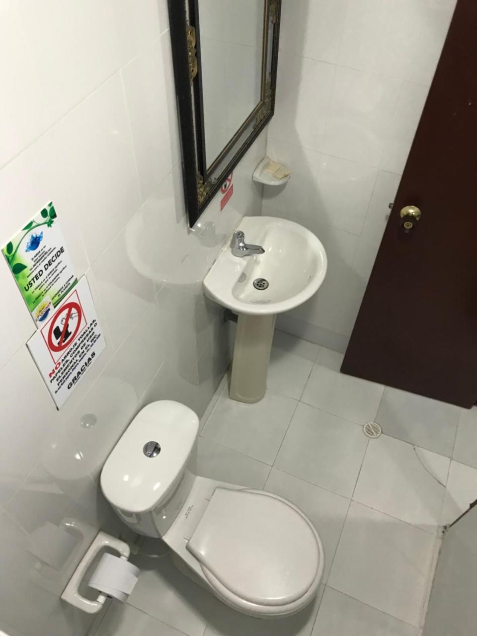Hostal El Vecino San Andrés エクステリア 写真